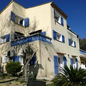 Les Volets Bleus Contes (Alpes-Maritimes)